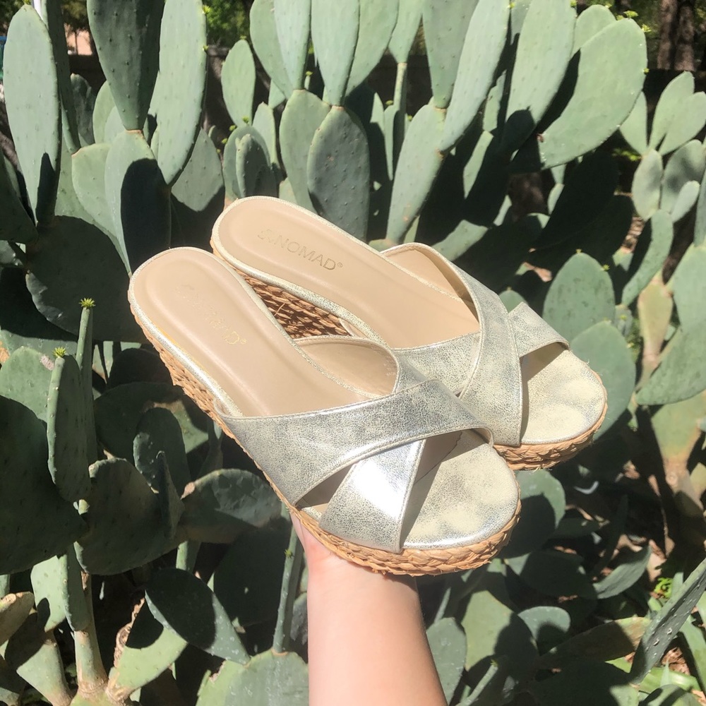 Nomad Metallic and Woven Wedges